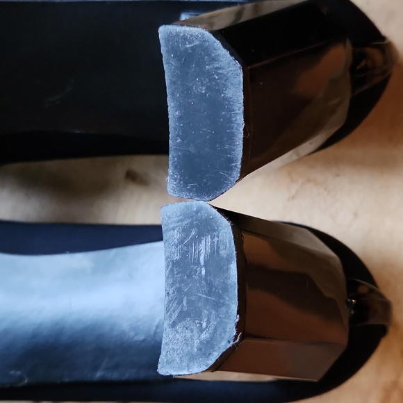 8.5B Black Stretch Nylon Backseam Stuart Weitzman Square-Toe Block Heel Pumps - Picture 7 of 10